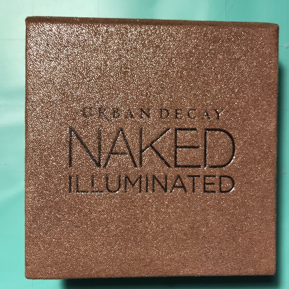 Urban Decay Naked Illuminated Shimmering Powder